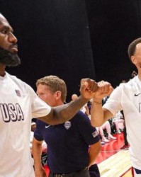 詹姆斯：我们不会一直打球 所以不想和库里为敌