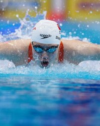 华体会官网-短池世锦赛张雨霏摘铜 潘展乐唐钱婷跻身决赛