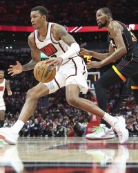 火记：太阳有意小贾&amp;amp;杰伦-格林&amp;amp;申京 火箭对杜兰特交易很谨慎