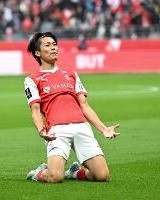 中村敬斗传射建功，助兰斯3-1联赛第二的马赛&amp;结束法甲15轮不胜